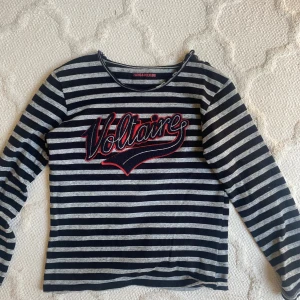 Zadig&Voltaire tröja - Säljer denna jätte fina zadig tröja💓💓inte mycket använd endast några gånger, inga defekter😇