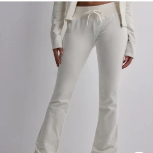 Byxor  - Mjukisbyxor från Nelly🩷super fina och sköna!