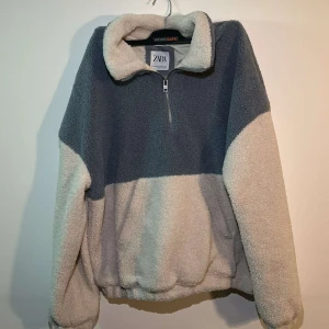 ZARA fluffig tröja  - Fluffig ZARA tröja! Storlek M, mycket bra skick!  Unisex 