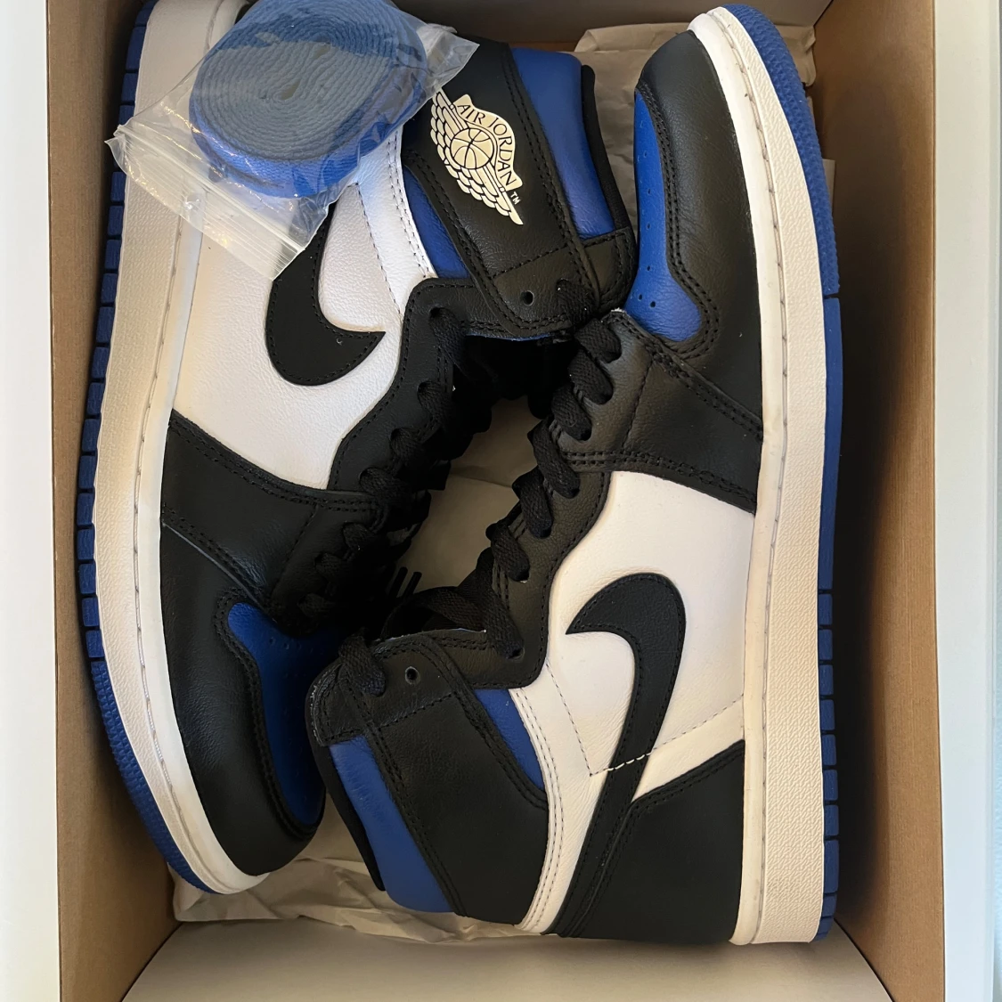 Jordan 1 High OG (Royal toe) - 3