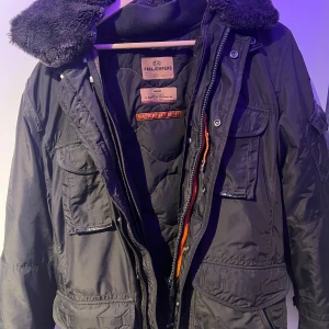 Jacka  - Jag vill sälja min Jacka då jag aldrig har använt den 