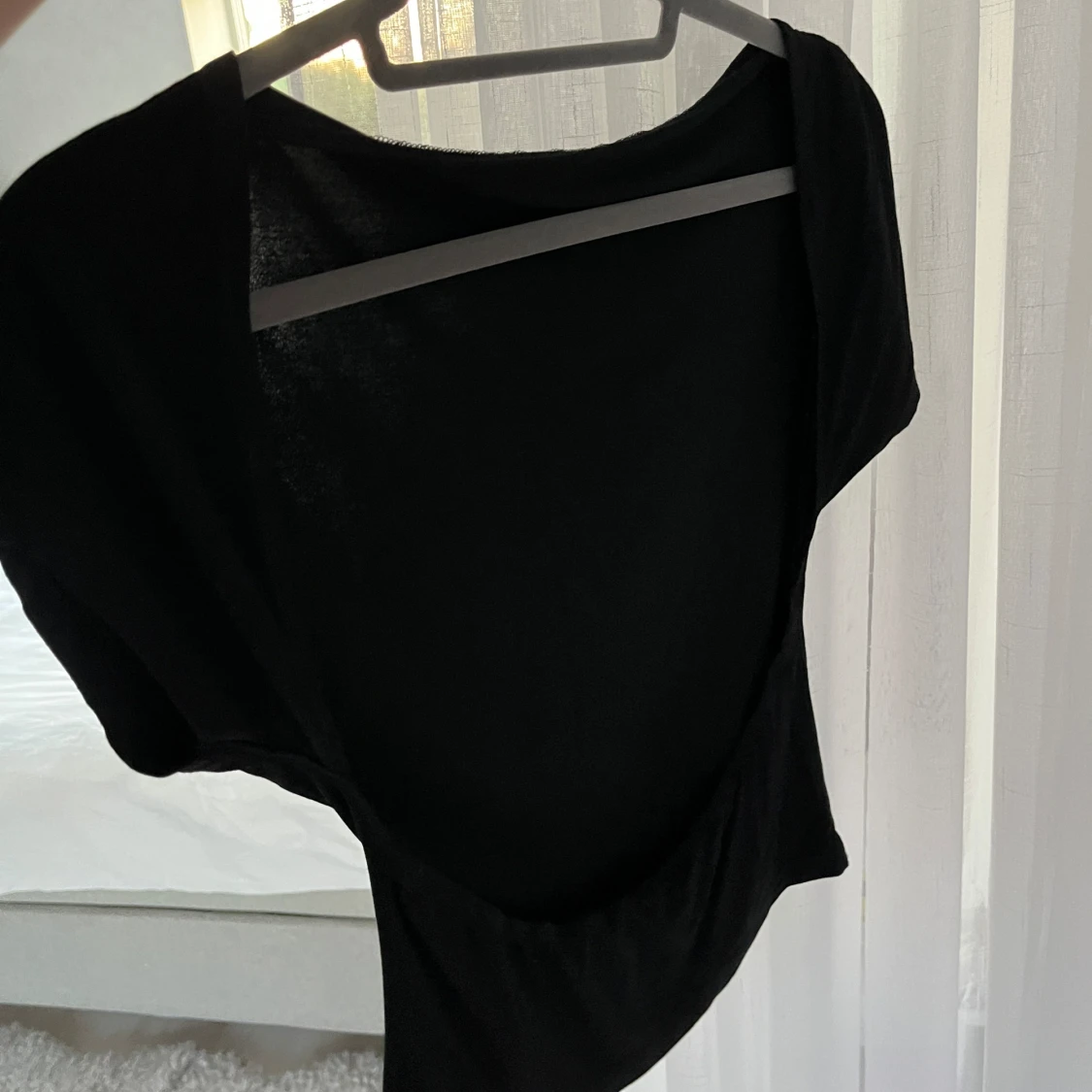 Topp med öppen rygg - 91