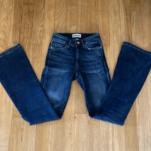Jeans från only - Fint skick o knappt använda. Säljer då de är för små😊
