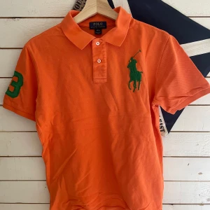 Polo Ralph louren tröja  - Säljer nu denna pärla || 10/10 skick nästan aldrig använd || skriv för mer information!