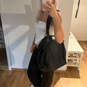 DAYet väska  - Super fin och stor väska!  I nyskick! 