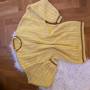 Handgjord stickad tröja - Onesize. Jättefin! 