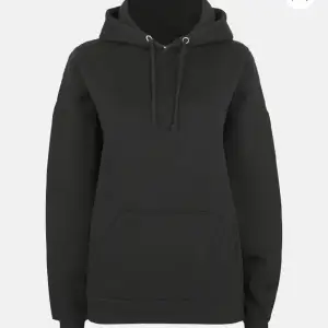 Svart hoodie från Bikbok, säljer pga att den är för liten för mig💕den är i bra skick bara att den är lite nopprig men det kan jag ta bort 
