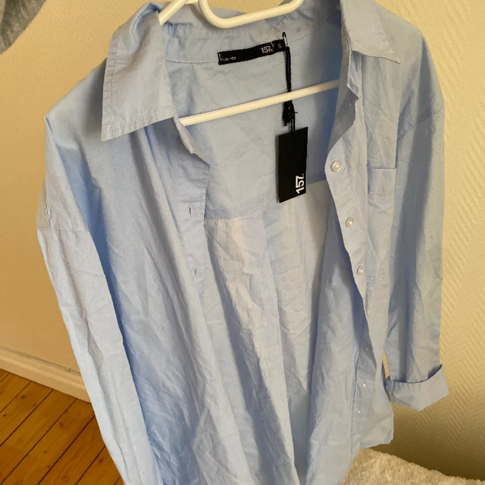 Super fin ljus blå skjorta från lager 157. Aldrig använd!🩵🩵. Skjortor.