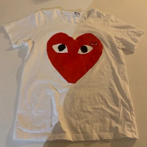 Comme des garçon t-shirt  - Storlek S 