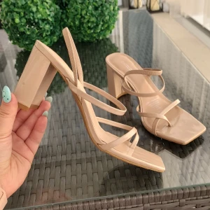 Sandals 37 - too comfortable  in excellent condition  no visible damage  worn several times 
