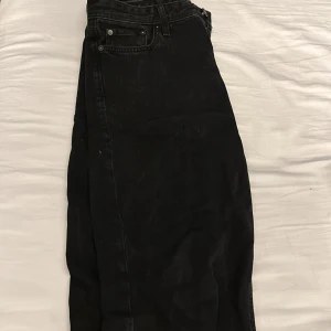 Jeans  - Jeans från Jack & Jones, bra skick. Loose/Chris 