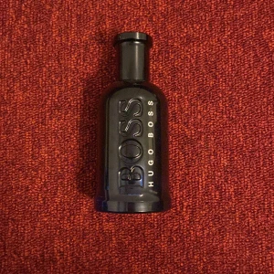 Hugo boss perfym - Hugo boss perfym 100ml ungefär 60ml kvar skulle kunna byta mot en annan perfym 