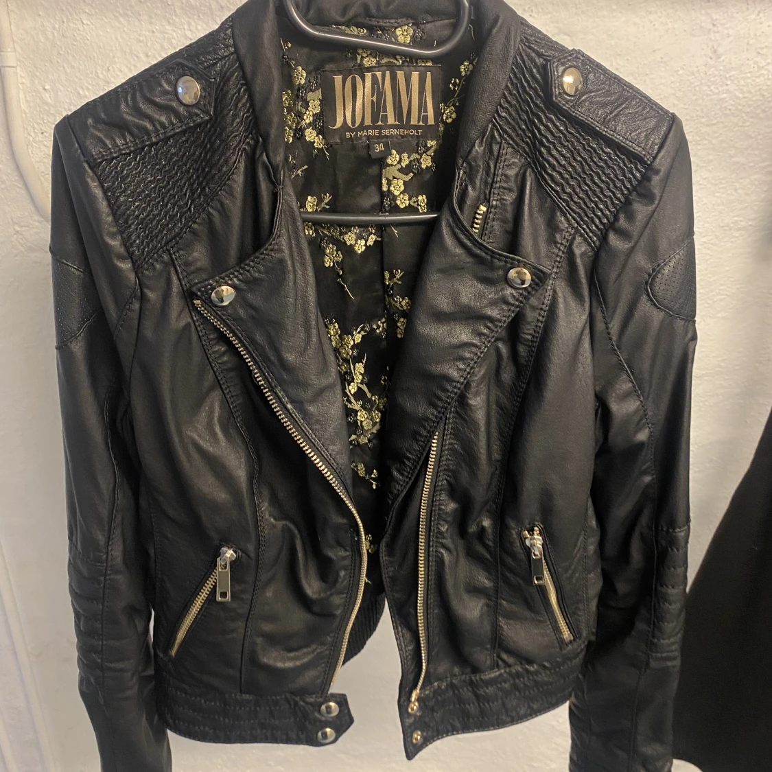 Skinnjacka från Jofama