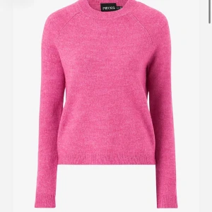 rosa stickad tröja  - Superfin men använder inte färgglada kläder längre, säljer även min blå❤️