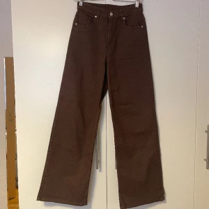 Bruna jeans - Aldrig använda💕