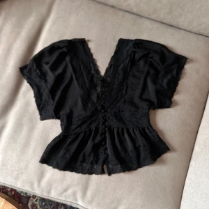 Spets topp - Festlig sexigare topp