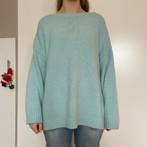 Stickad tröja - Superfin oversized stickad tröja!🩷