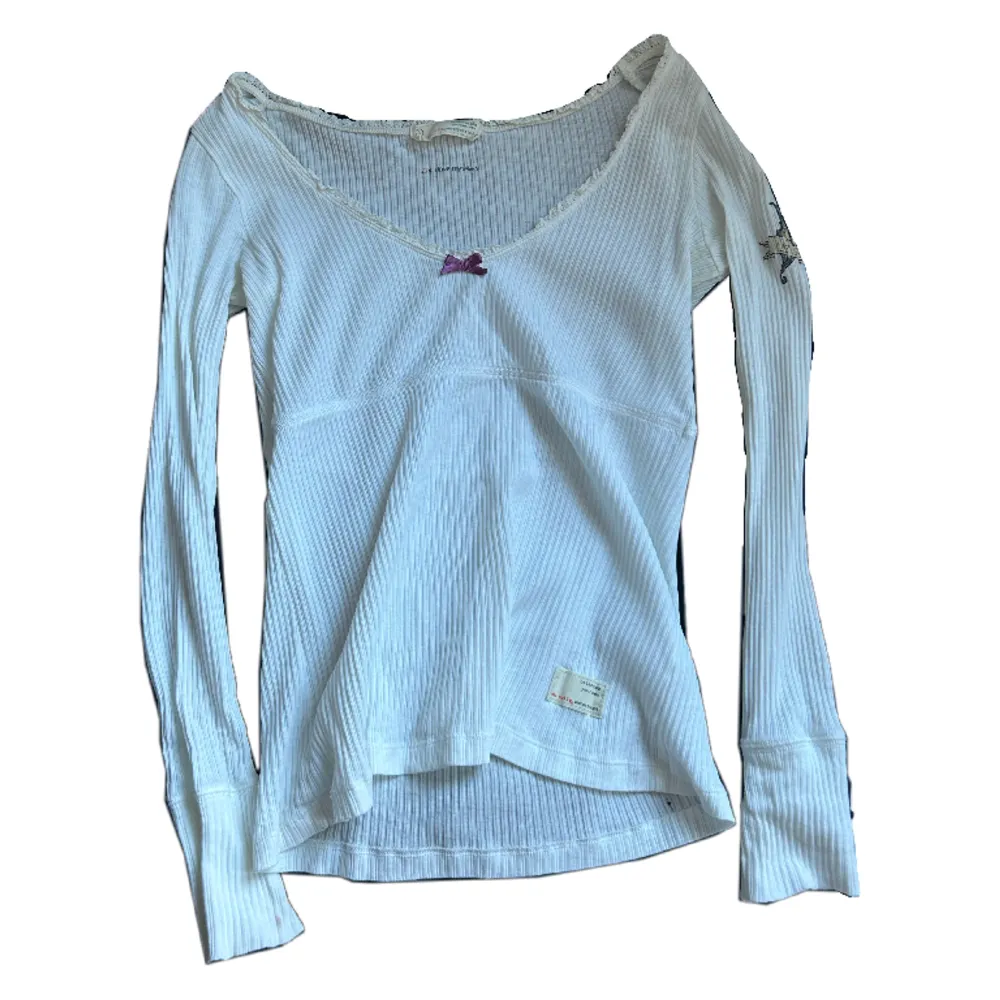 Superfin Odd Molly tröja i bra skick, säljer då den inte kommer till användning 💕 i storlek 1 vilket är typ S💋. Toppar.