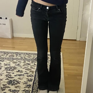 Jeans - Jätte snygga jeans från bikbok! Skriv för fler bilder!
