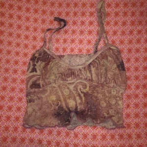 Linne - Handsydd från ett litet märke, köpt för 700 kr