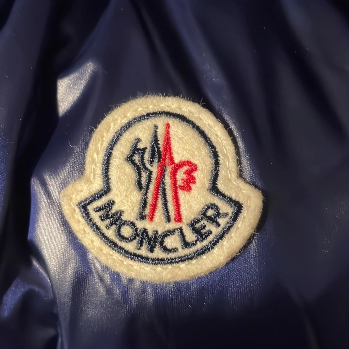 Moncler väst  - 27