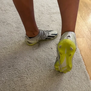 Fotbollsskor Adidas crazyfast - Adidas crazyfast, använda en säsong. Obs! Skorna har gjort väldigt många mål. 