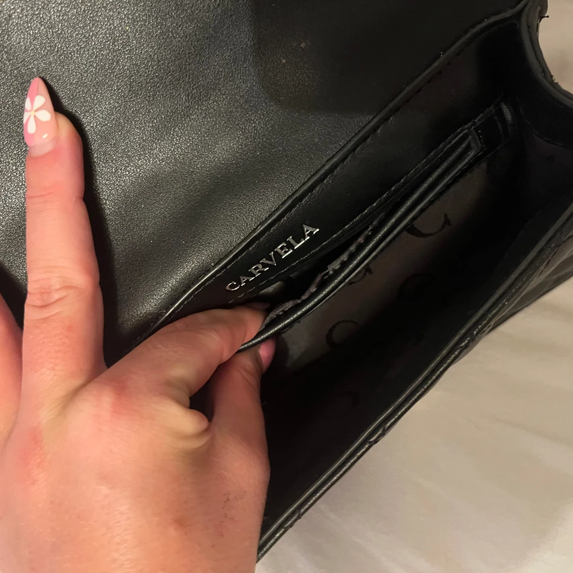 Carvela väska - 91