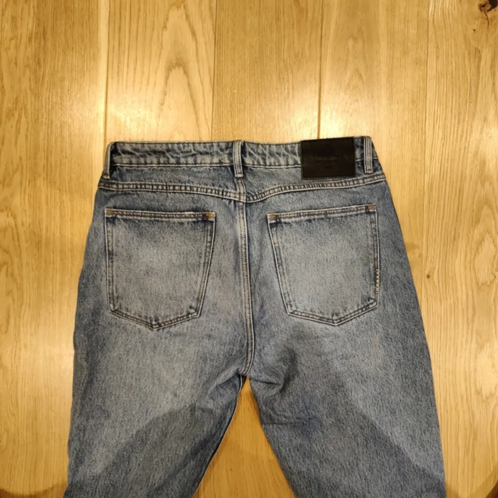 Jeans från Neuw, köpta hos Jeansbolaget. Storleken är 31:32. Använda några gånger. Nypris 1400kr. . Jeans & Byxor.
