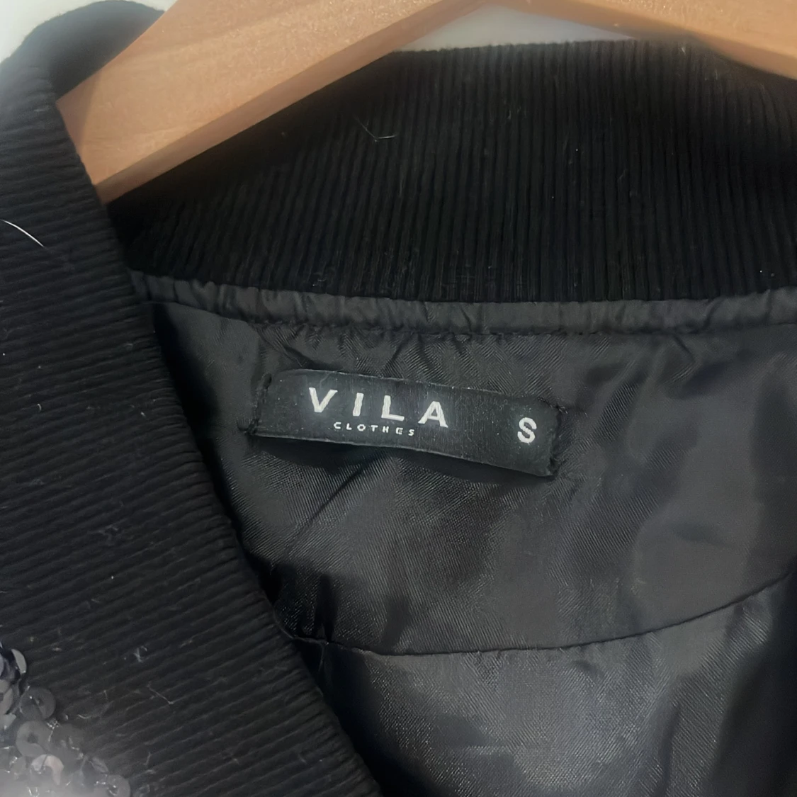 Glittrig minijacka - 90