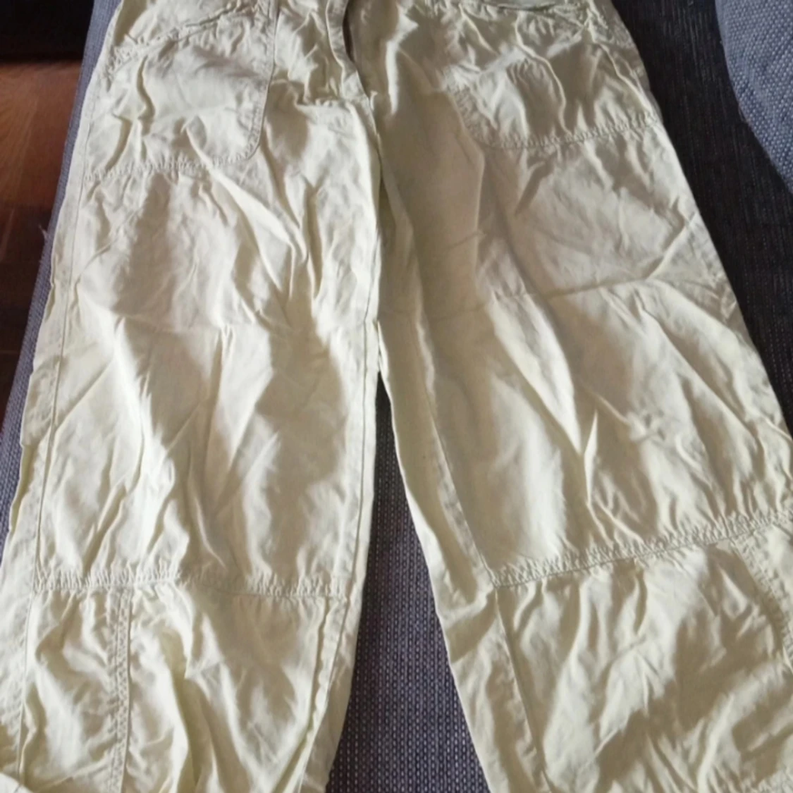 Halvlånga byxor stl L