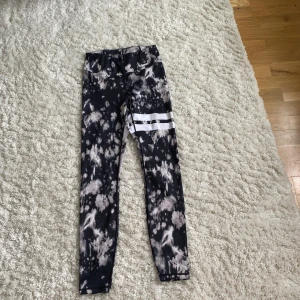 Tränings byxor  - Tränings byxor från stronger