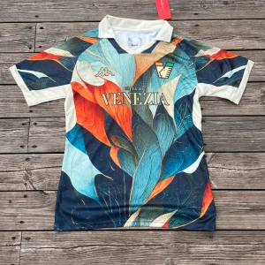 Venezia tröja - Helt nya, storlek M