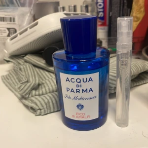 Acqua Di Parma, Fico Di Amalfi sample - 5ml sample med en fruktig och fräsch doft som alla kommer falla för nu under sommaren. Lätt en av de bästa parfymerna där ute 