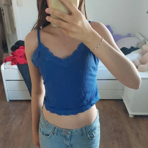 Linne  - Linne med spets, använt skick