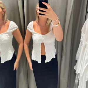 Topp - Såå fin topp ifrån Gina Tricot!! helt ny med lappen kvar!!🩷🩷