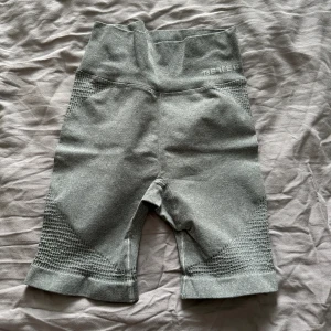 Shorts från Better Bodies - Knappt använda shorts från Better Bodies! Följsamma och fin design! 