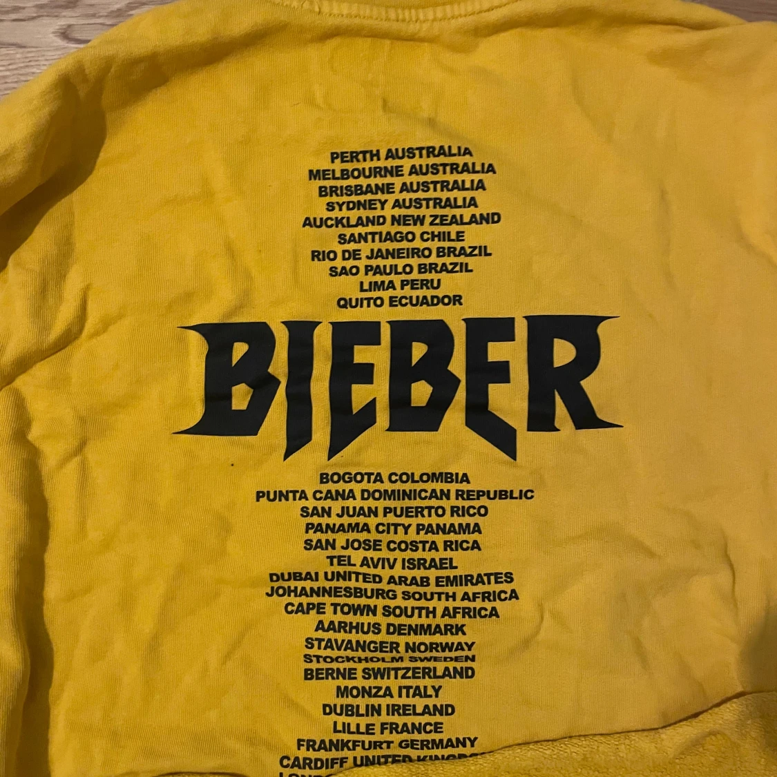 Gul tröja från Team Bieber - 93