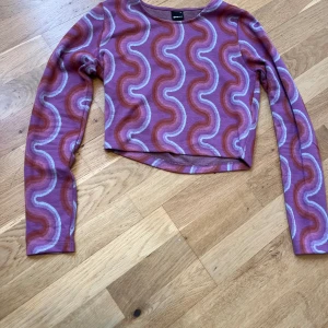 Rosa/lila tröja - I fint skick