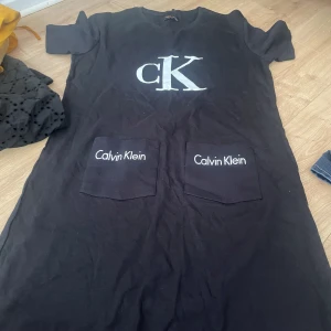 Calvin Klein klänning  - Bra skick