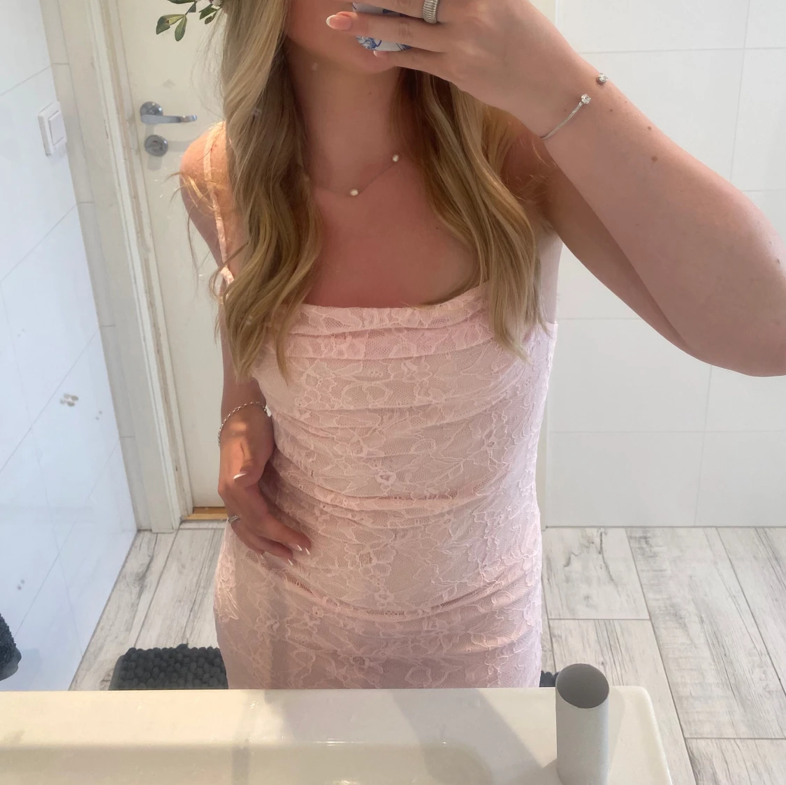 Rosa spets klänning ifrån Gina🌸 - 91