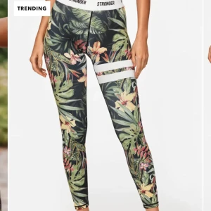 Stronger tights  - Ett par tights från stronger, använda 2-3 gånger o i nysskick! 