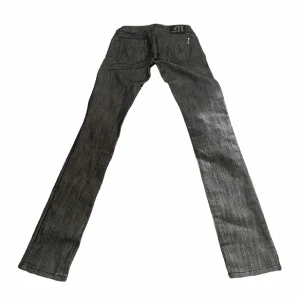 Lågmidjade jeans - Lågmidjade jeans från någor italienskt märke, storlek w26 (lowrise), motsvarar xs 
