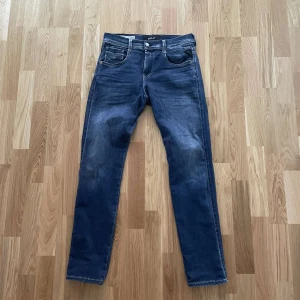 Replay anbass - Replay anbass i storlek 29. Bra skick knappt använda. 