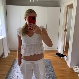 Topp - Vit topp/blus i storlek ca s/m💓