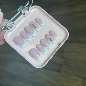 Lösnaglar  - Handgjorda lösnaglar! 💕🌸