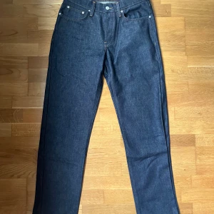 Zara jeans  - Storlek står på lappen, passar W30 Aldrig använda 