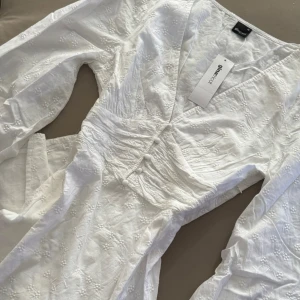 Klänning Gina  - Helt ny aldrig använd  34 