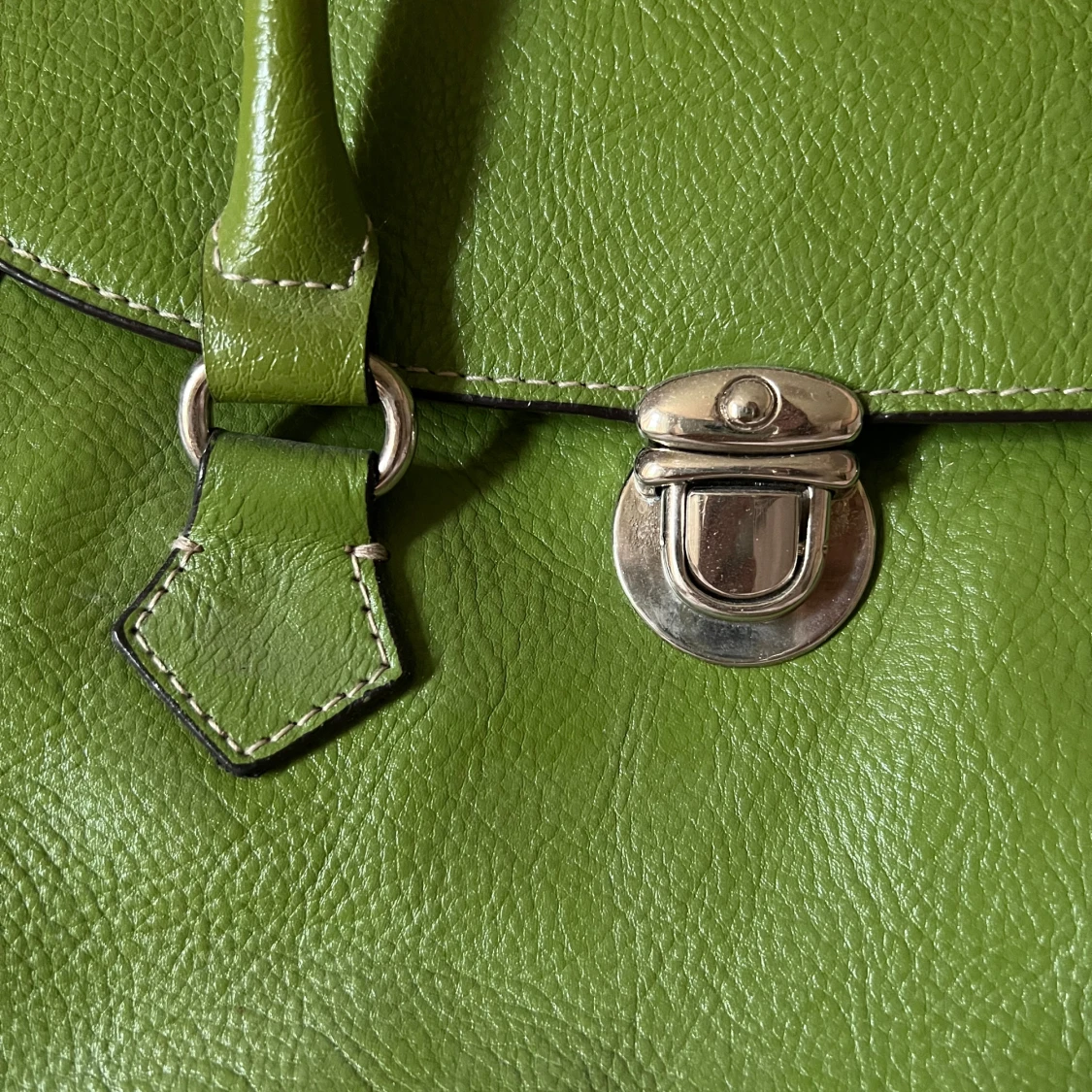 Grön väska - 93