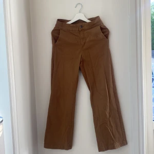 Bootcut jeans - Jag säljer ett par bootcut jeans från kappahal i storlek 34.