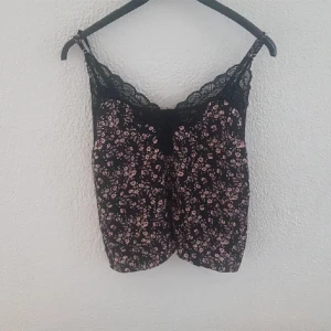 linne med apets - linne med spets strl M